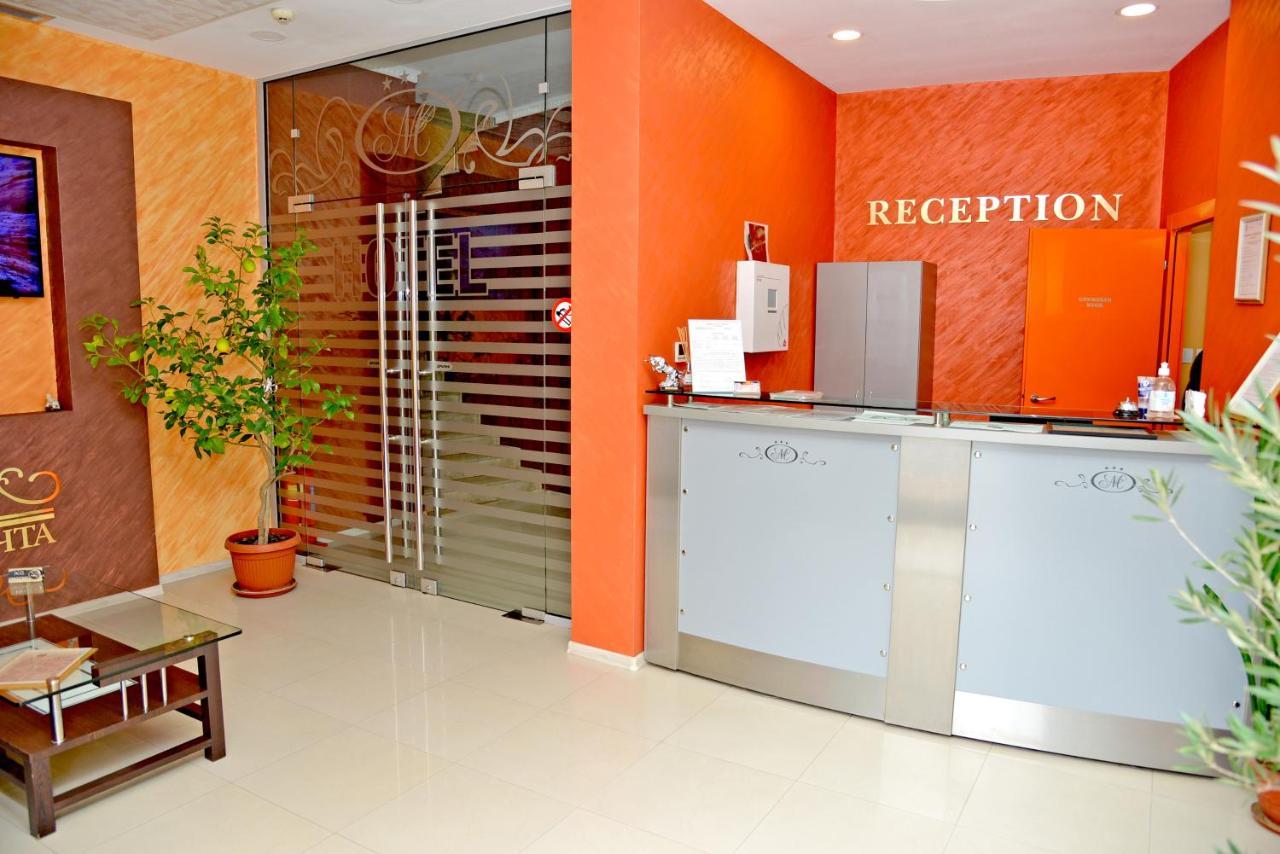 Dream Hotel Сливен Экстерьер фото